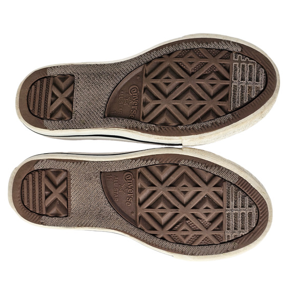 Shoes Youth size 11 red Converse low tops kids lace up sneakers - Picture 6 of 7